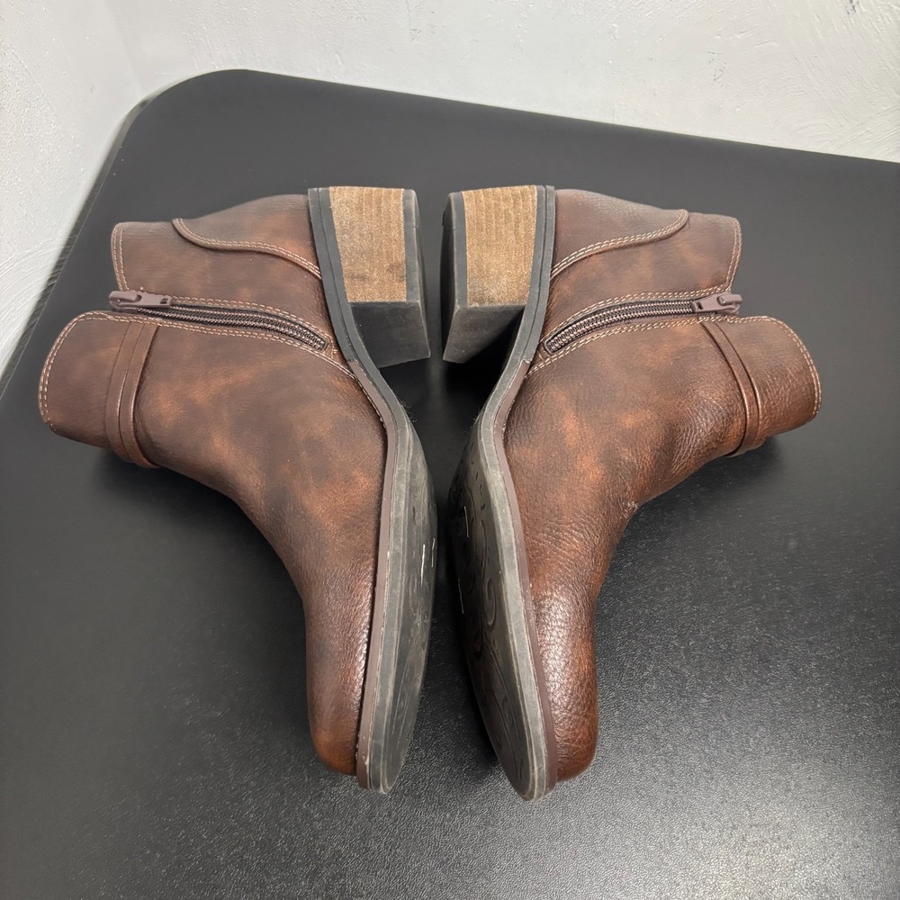 White Mountain Brown‎ Ankle Boot Slip On Side Zip Adult Women's Size 8M Casual - Picture 5 of 11
